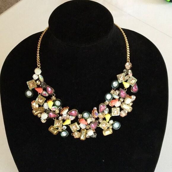 New BaubleBar Bib Statement Necklace (G2) - Picture 1 of 6